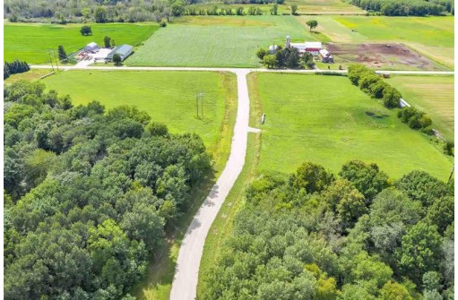 556 Cross Country Court, Oneida, WI 54155-9015