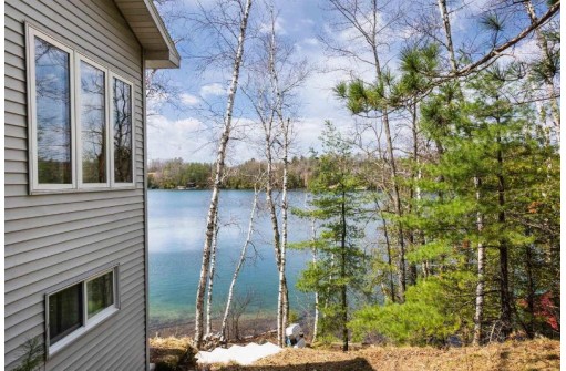 15563 Maiden Lake Road, Mountain, WI 54149