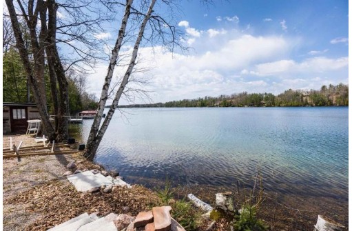 15563 Maiden Lake Road, Mountain, WI 54149