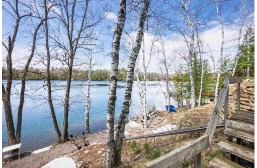 15563 Maiden Lake Road, Mountain, WI 54149