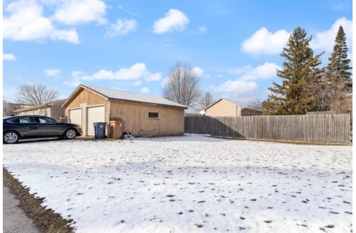 928 7th Street, Menasha, WI 54952-2851