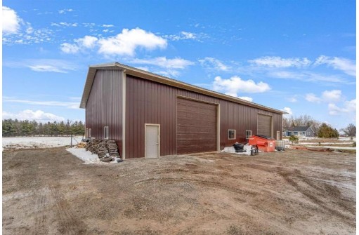 6161 Woodenshoe Road, Neenah, WI 54956