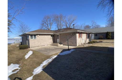 W4764 West Swan Acre Road, Cecil, WI 54111