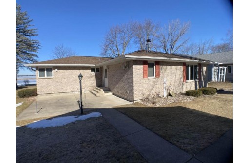 W4764 West Swan Acre Road, Cecil, WI 54111