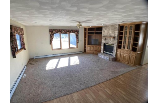 W4764 West Swan Acre Road, Cecil, WI 54111