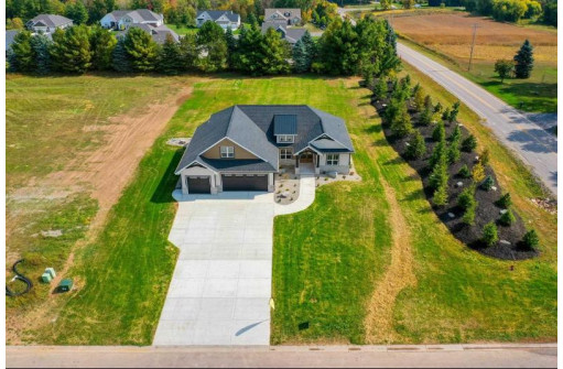 4104 Blackberry Ridge Drive, Oneida, WI 54155