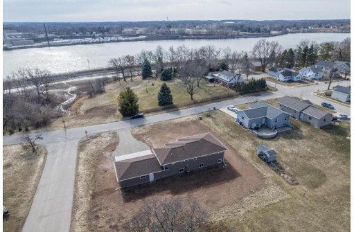 920 Bluff Avenue, Little Chute, WI 54140