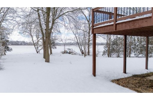 2997 Smith Lake Road, West Bend, WI 53090