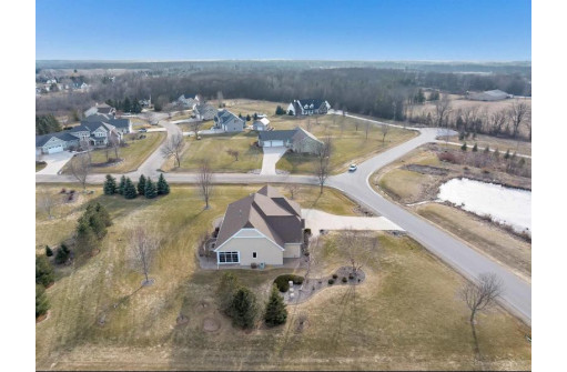 N1186 South Creek Drive, Greenville, WI 54942