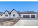 2225 Rowling Road, De Pere, WI 54115