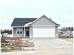 1202 Lake Largo Drive Green Bay, WI 54311