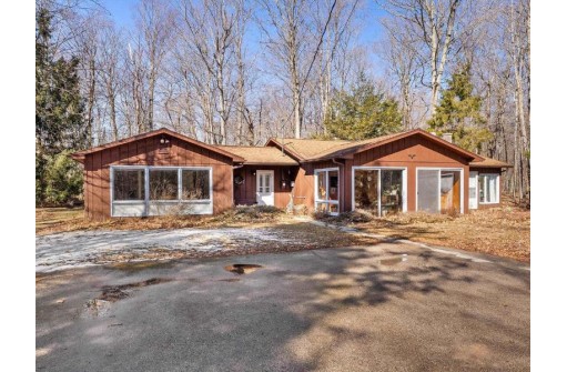 2099 Sunrise Shores Road, Sturgeon Bay, WI 54235