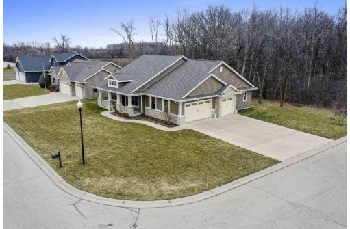 1243 Ava Court, Neenah, WI 54956