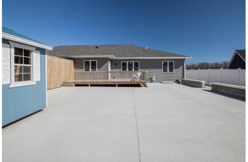 626 Melody Lane, Valders, WI 54245