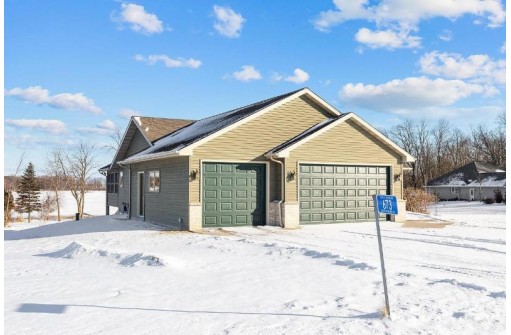 673 South Neumeyer Lane, Brillion, WI 54110