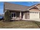 1331 Prairie Lake Circle, Neenah, WI 54956