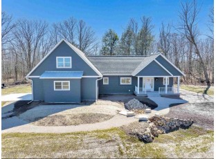 5526 Greenview Drive Sturgeon Bay, WI 54235