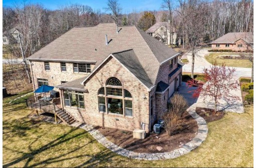 997 Thornberry Creek Drive, Oneida, WI 54115-8621