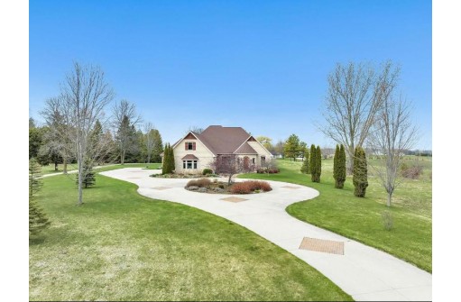 E5410 Golf Drive, Kewaunee, WI 54216