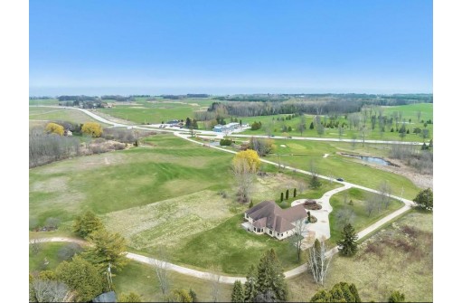 E5410 Golf Drive, Kewaunee, WI 54216