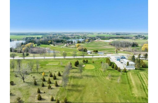 E5410 Golf Drive, Kewaunee, WI 54216