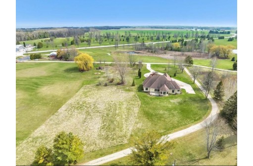 E5410 Golf Drive, Kewaunee, WI 54216