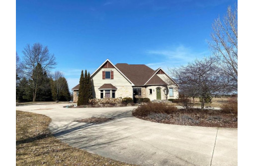 E5410 Golf Drive, Kewaunee, WI 54216