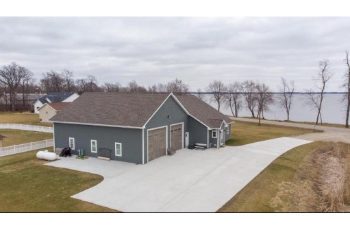 7291 County Road H, Fremont, WI 54940