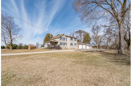 W5106 Red School Road, Peshtigo, WI 54157