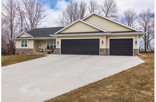 1758 Cascade Court, Greenleaf, WI 54126