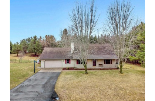 3201 Tarot Court, Suamico, WI 54313