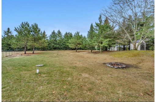 3201 Tarot Court, Suamico, WI 54313