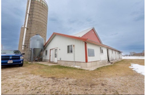 7976 Cty Rd X, Algoma, WI 54213-9758