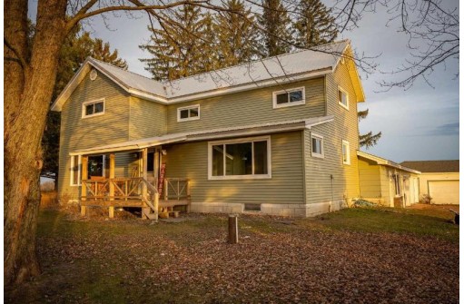 E1812 Elm Valley Road, Waupaca, WI 54977