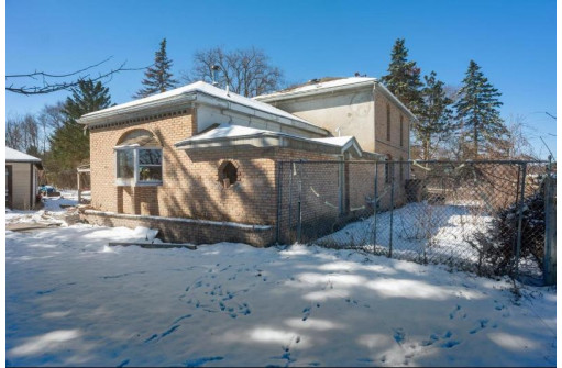 N6486 Aniwa Road, Plainfield, WI 54966