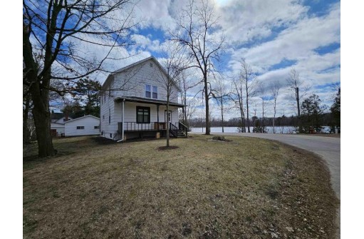 102 John Street, Oconto Falls, WI 54154