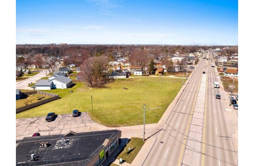 1748 Main Street, Green Bay, WI 54302