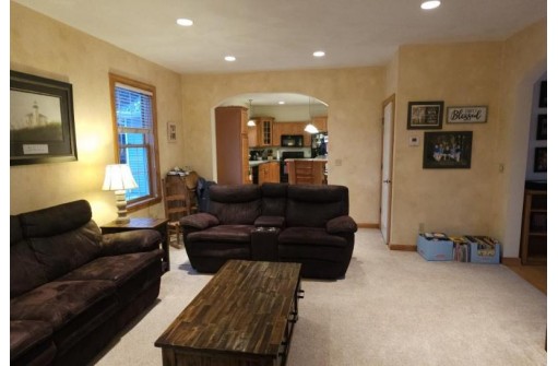 N2767 Heines Way, Hortonville, WI 54944