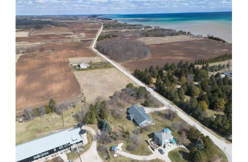 709 Lakeshore Drive, Kewaunee, WI 54216