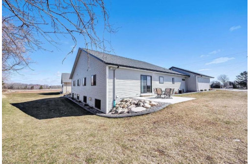 2757 County Road Ee, Abrams, WI 54101