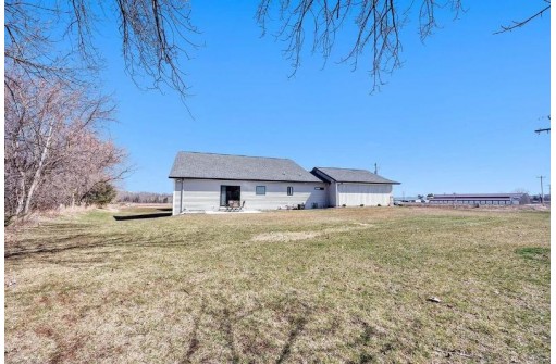 2757 County Road Ee, Abrams, WI 54101