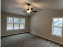 2100 Abbey Road, New London, WI 54961-8729