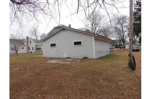 346 Emery Avenue, Peshtigo, WI 54157