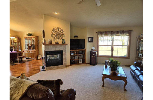 N1765 Schroeder Farm Drive, Greenville, WI 54942-8307