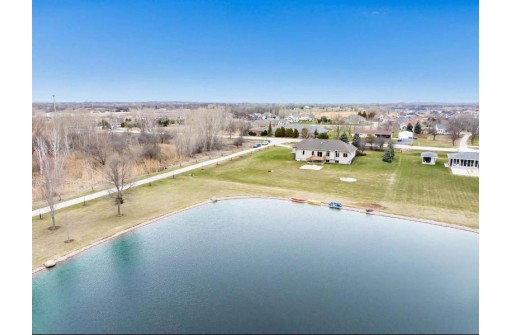 2668 Dickinson Road, De Pere, WI 54115