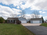 7402 Sunburst Lane Neenah, WI 54956