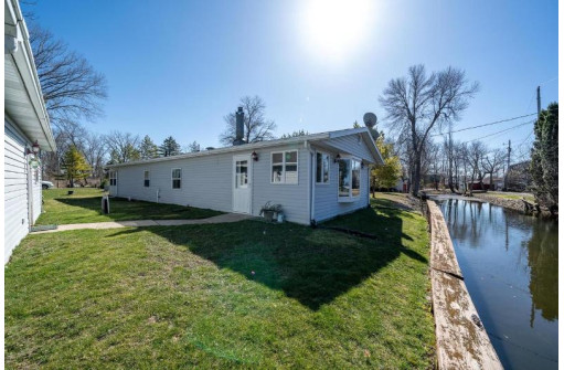 7609 Widgeon Lane, Larsen, WI 54947