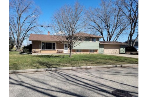 191 Plummer Court, Neenah, WI 54956