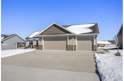 W6754 Design Drive, Greenville, WI 54942