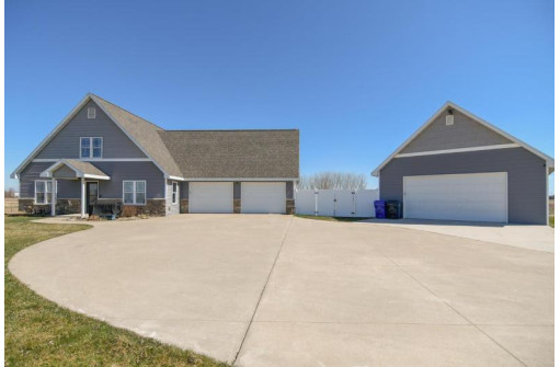 W2088 County Road Ee, Seymour, WI 54165